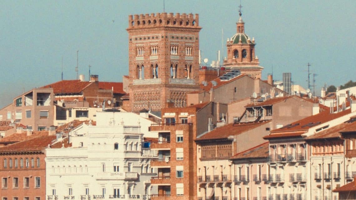 comprar farmacia rural en teruel