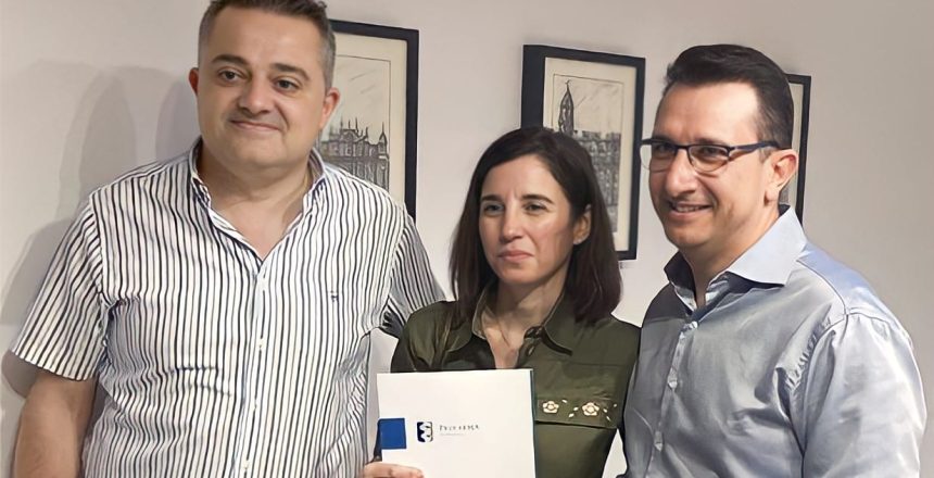 Avenida Juan Pablo II, 5. Granada.